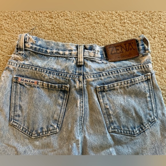 Vintage Distressed Acid-washed Zena Jeans (late 80s / early 90s) - Picture 2 of 9